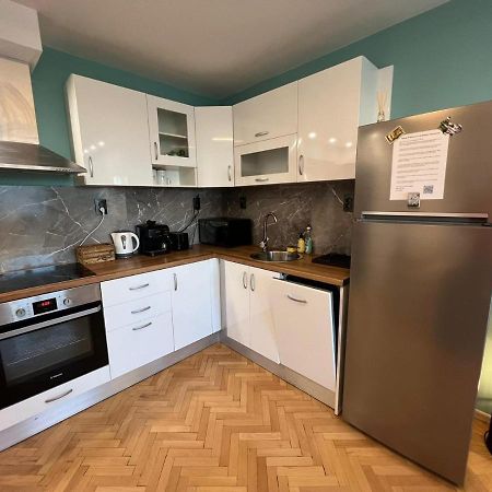 Al Malina 3Bdr Family Apt With Parking Space Near Airport And Iec ソフィア エクステリア 写真